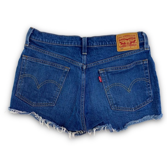 Levi 501 Cut Off Shorts - Picture 8 of 8